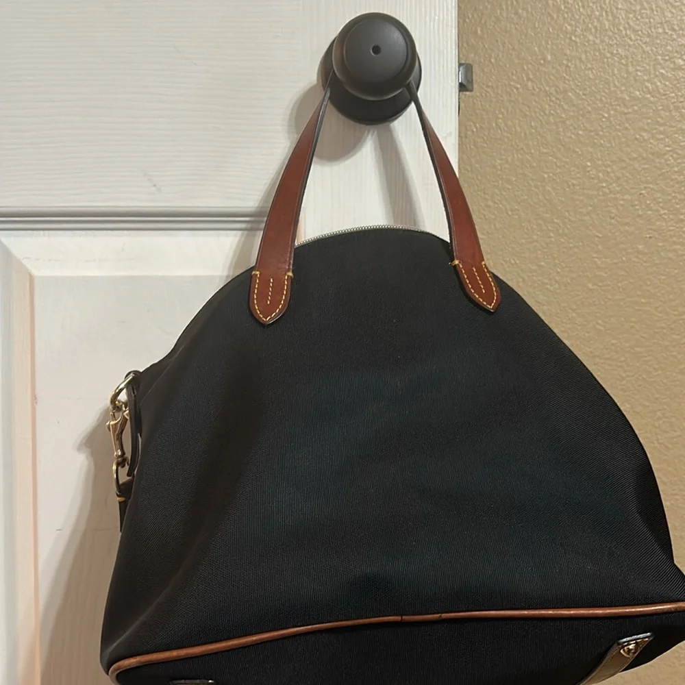 Dooney and Bourke black canvas tote with detachable shoulder strap. - Picture 5 of 5